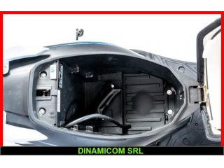 F17+ DOVE + STA PER DOPPIA BATTERIA - L1e 50cc