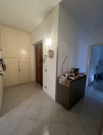 ARDEA BILOCALE ARREDATO CON GIARDINO PRIVATO CONDOMINIO INCLUSO