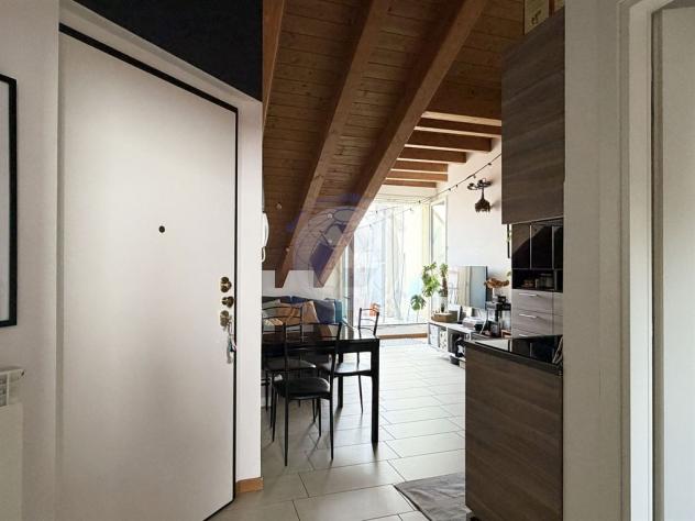 Monza Centro Bilocale mansardato con terrazzo NON ARREDATO - Foto 7