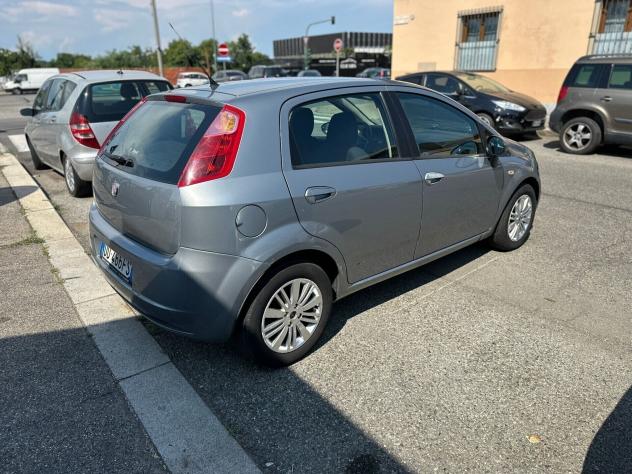 Fiat Grande Punto 1.4 Starjet 16V 5 porte Emotion - Foto 4