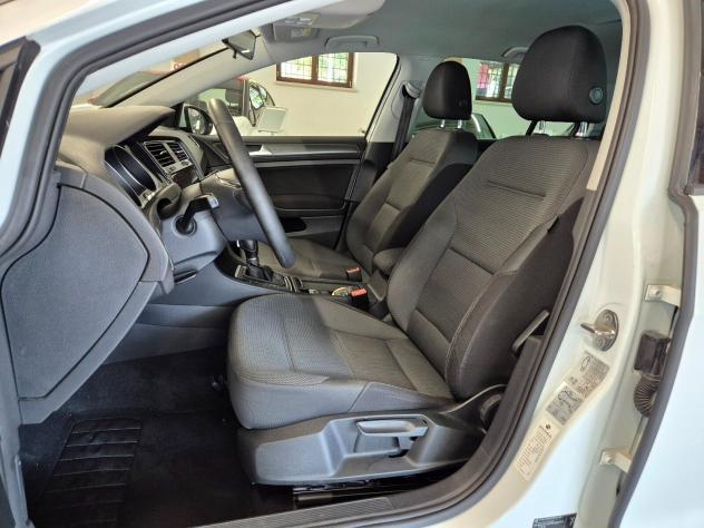 Volkswagen Golf 1.0 TSI 110 CV DSG 5p. Business ** tagliandi ** - Foto 6