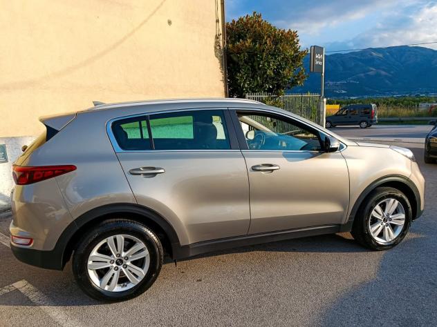 Kia Sportage 1.7 CRDI 115cv 2WD Active CON 12 MESI DI GARANZIA - Foto 9