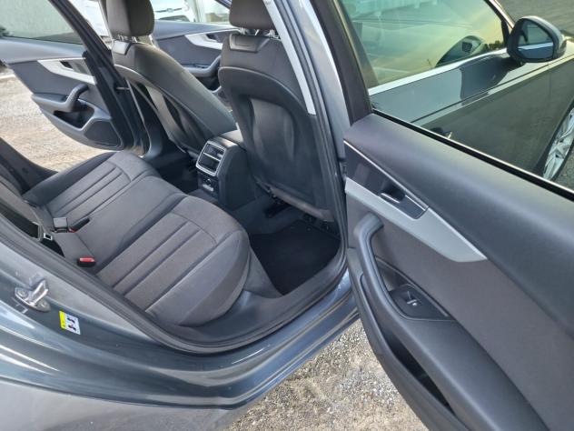 Audi A4 2.0 TDI 150 CV ultra Business Sport - Foto 9