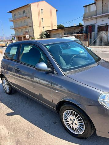 Lancia Ypsilon 1.2 Argento - Foto 2