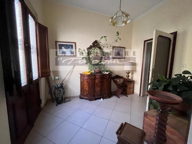 CASA INDIPENDENTE di 10 vani e di 192 mq (VIAREGGIO - Viareggio) rif. A732 - Foto 2