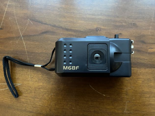 pocket camera vintage M68F
