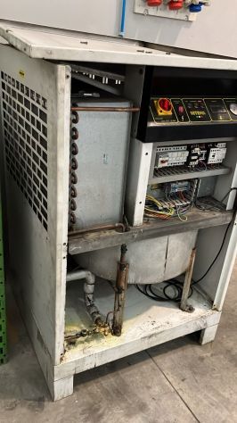 Vendo Frigo raffredda acqua Hitema per macchine utensili; - Foto 5