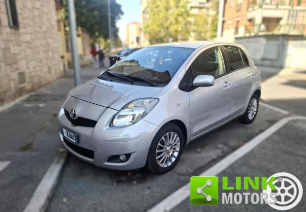 TOYOTA Yaris 1.3 5porte M-MT Sol CAMBIO AUTOMATICO rif. 24194025