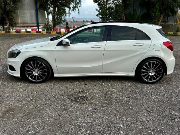 MERCEDES- BENZ A 180 CDI 115 CV AMG PREMIUM PROMO - Foto 7