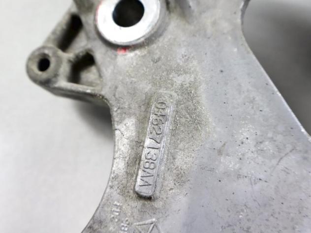 04627138AA SUPPORTO ALTERNATORE FIAT FREEMONT 2.0 D 125KW 6M 5P (2012) RICAMBIO USATO - Foto 3
