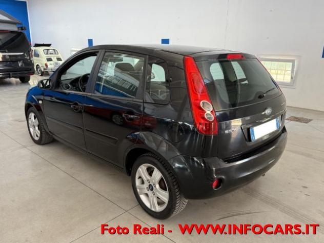 FORD Fiesta 1.4 TDCi 68 CV NEOPATENTATI rif. 24076279 - Foto 2