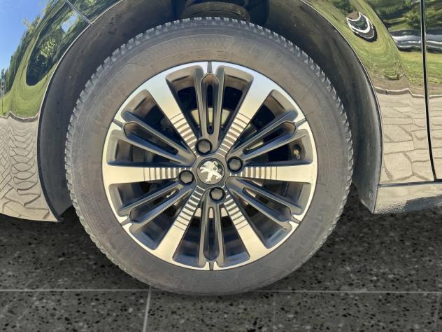 Peugeot 208 5p 1.2 puretech Signature s&s 82cv - Foto 7