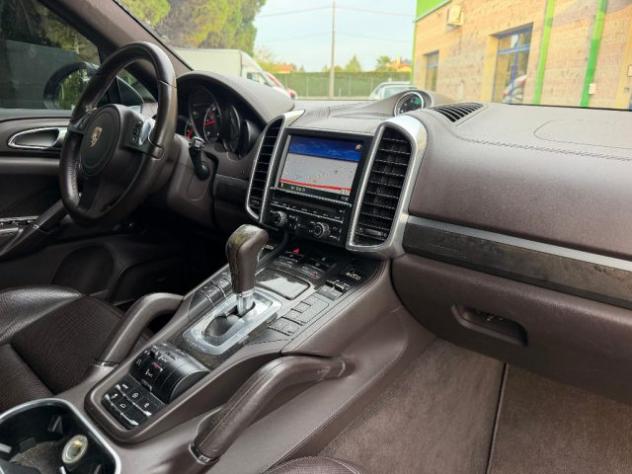 PORSCHE Cayenne 3.0 V6 TDI 245CV TIPTRONIC TETTO PANORAMICO rif. 24180600 - Foto 9