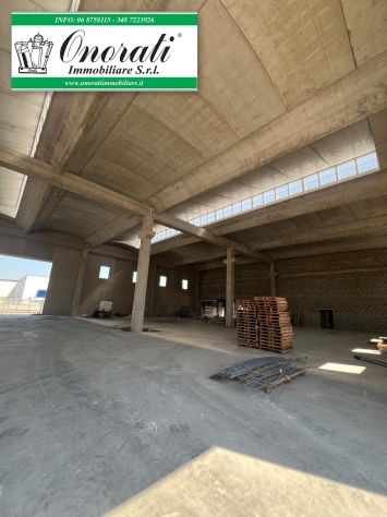 A-1042 CAPANNONE MQ. 2.000 MONTEROTONDO (RM) - Foto 7