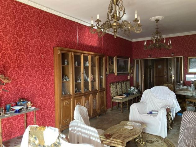 Panoramico appartamento,tripla esposizione,doppio ingresso Viale e Giovanni XXIII - Foto 10