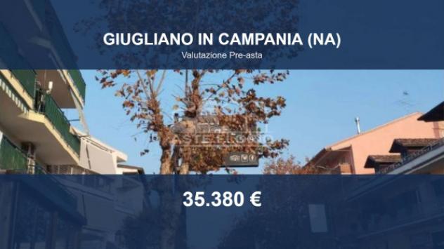 Immobile in asta di 119 m², box auto in vendita a Giugliano in Campania