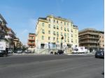 2 Vetrine in affitto a Roma