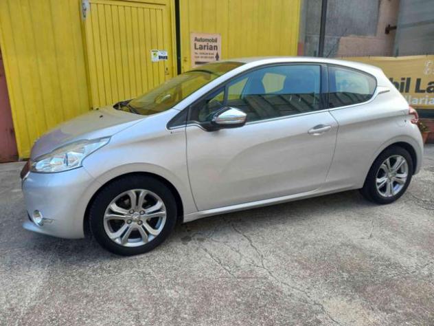 PEUGEOT 208 serie 1.2 VTi 82 CV 3 porte Allure neopatentati rif. 24211960 - Foto 2