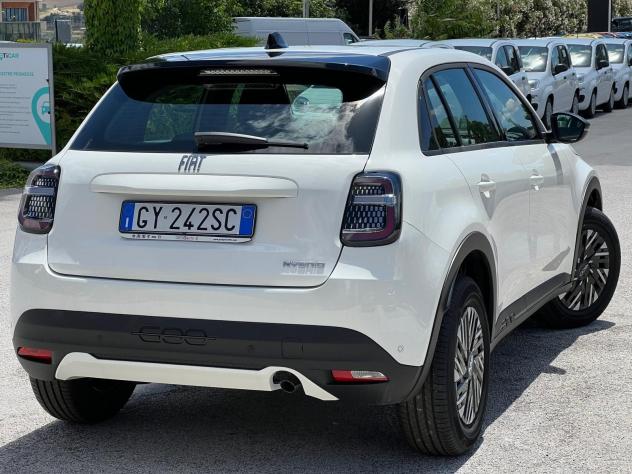 FIAT 600 1.2 Hybrid 110cv - Foto 6