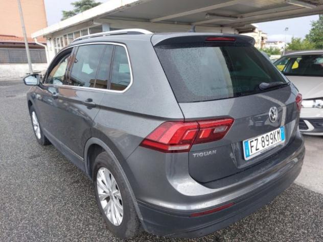 VOLKSWAGEN Tiguan 2.0 TDI SCR DSG Business BlueMotion Technology rif. 23878024 - Foto 4
