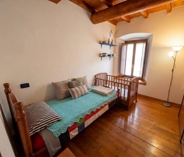 Affascinante Quadrilocale con Loggia e Potenziale per Nuove Unità Abitative - Foto 5