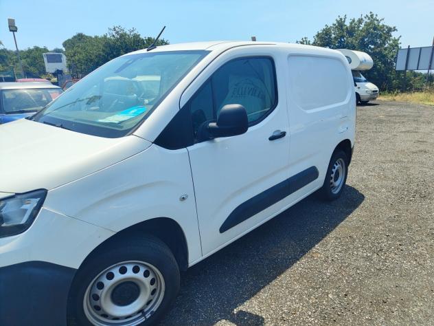 Peugeot Partner BlueHDi 130 EAT8 S&S PL Furgone Premium - Foto 3