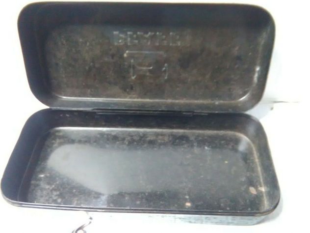 PFAFF macchina da cucire scatola latta con ricambi - Foto 3