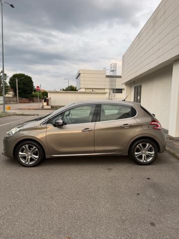 Peugeot 208 1.4 HDi 68 CV 5 porte Access - Foto 7