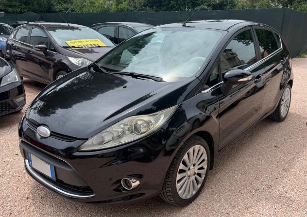 Ford Fiesta 1.2 82 CV 5 porte Titanium - Foto 2