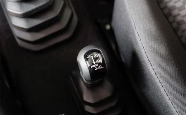 SUZUKI Jimny 1.5 - OFF ROAD rif. 22919051 - Foto 8
