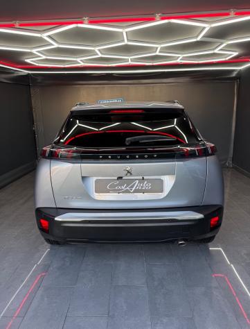 Peugeot 2008 BlueHDi 130 cv EAT8 Allure Pack 2021 - Foto 6