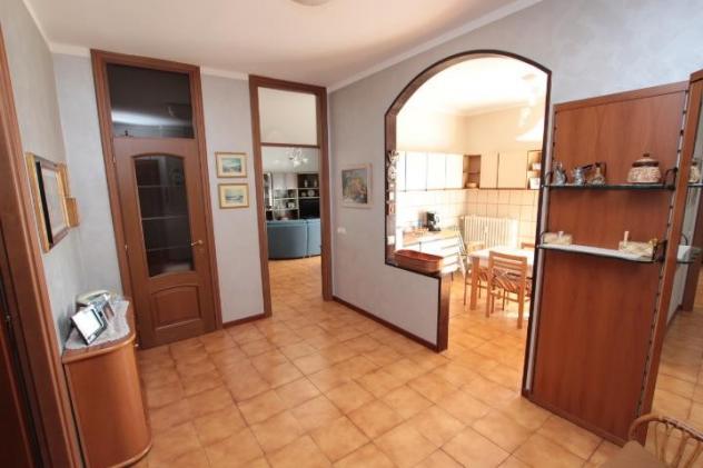 TRILOCALE DI 118 MQ CON TERRAZZI A CENTRO CALOLZIO - Foto 6