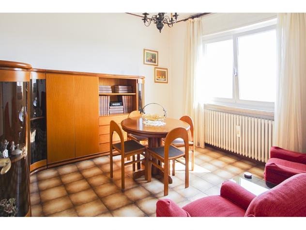 TRILOCALE INDIPENDENTE IN VILLA CON GIARDINO PRIVATO – ZERO SPESE CONDOMINIALI - Foto 9