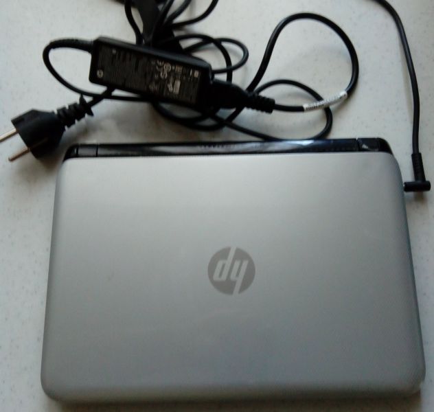 Laptop Notebook HP 10-E002SL non funzionante Hewlett Packard completo - Foto 2