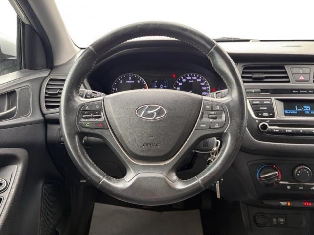 Hyundai i20 i20 5p 1.1 crdi Login 75cv - Foto 8