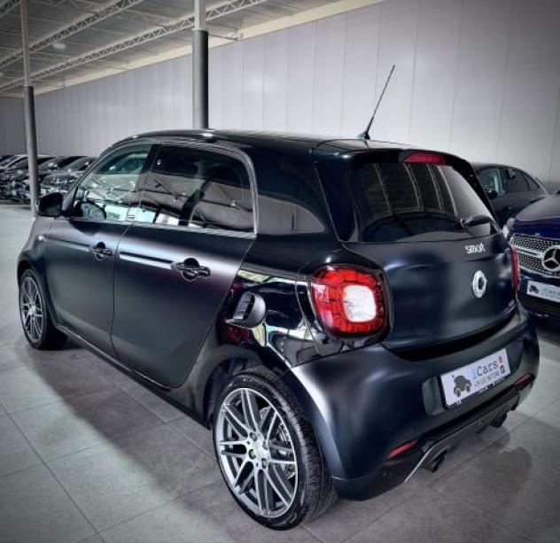 smart forFour 0.9 109CV GPL Twinamic Brabus Exclusive - Foto 8