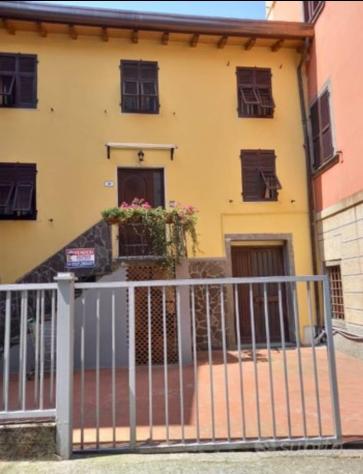 Appartamento in vendita a Fivizzano 380 mq Rif: 1258429