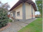 Casa indipendente di 180 m² con 4 locali e box auto in vendita a Lesa