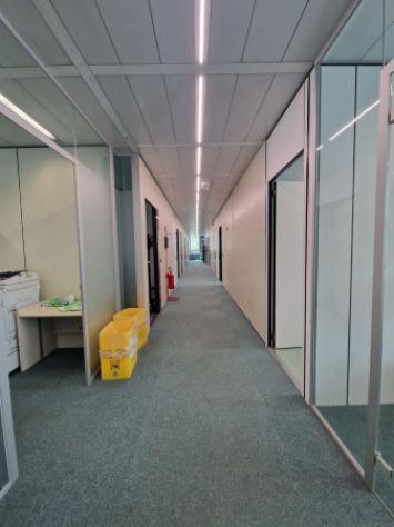Immobile di 455 m² con più di 5 locali in affitto a Limbiate - Foto 8