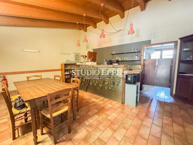 Immobile ideale per agriturismo con locali per conduzione ristorante e 6 camere con bagno - Foto 6
