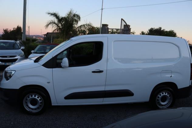 Opel Combo Cargo XL 1.6 Diesel 100CV S&S PL 950kg - Foto 8