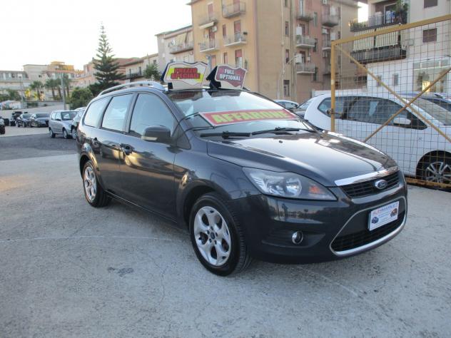 Ford Focus 1.6 TDCi (110CV) SW TITANIUM 2011 - Foto 2