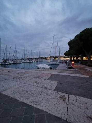 Affitasi negozio in zona pedonale - Foto 2