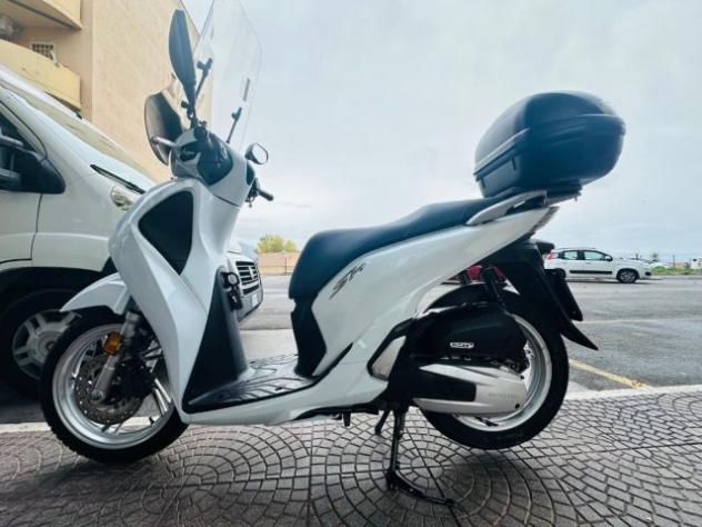 HONDA SH 150 TUTTO INCLUSO ANCHE PASSAGGIO rif. 23816291 - Foto 9