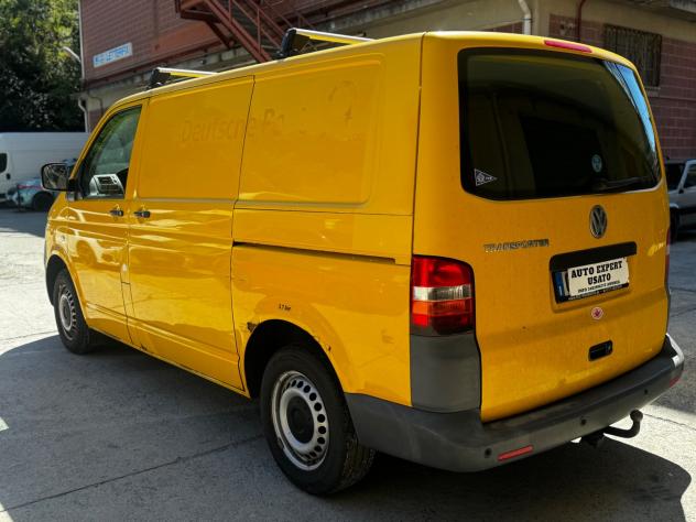 Volkswagen Transporter T5 California 1.9 TDI 2009 - Foto 6