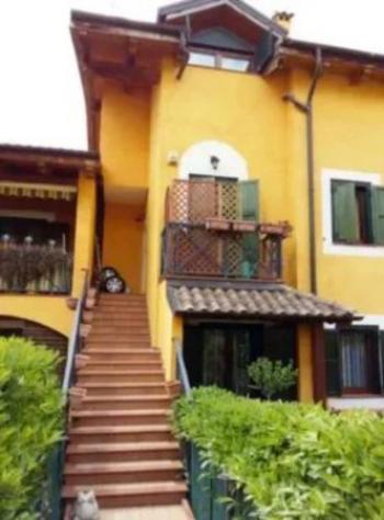 Immobile in asta di 114 m² con più di 5 locali e box auto in vendita a Melfi - Foto 4
