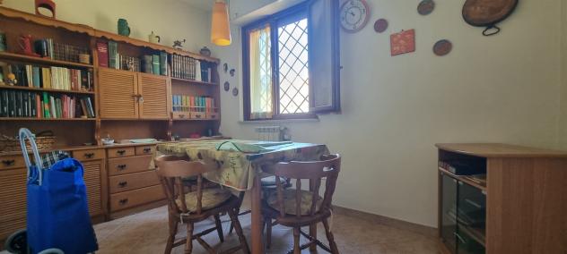 Quadrilocale con posto auto e cantina - Foto 14