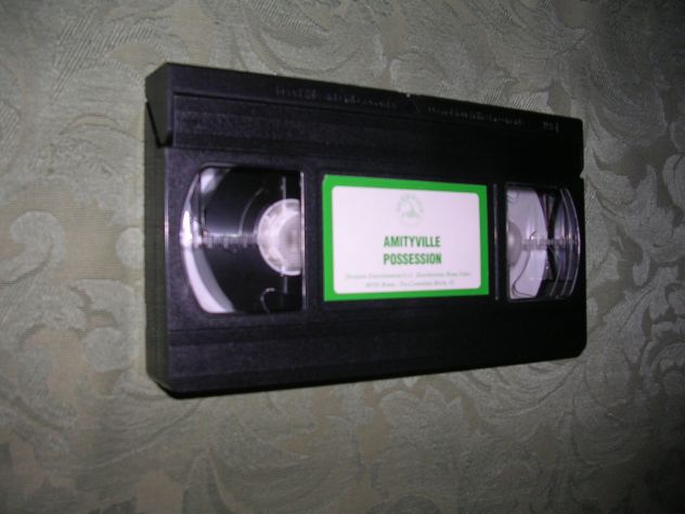 AMITYVILLE POSSESSION - Foto 4