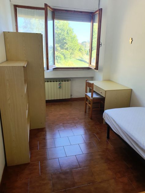 Affittasi camera singola a studentesse. - Foto 3