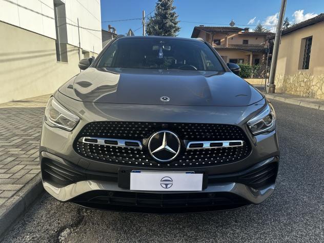Mercedes-Benz GLA GLA 180D in allestimento Premium / AMG Line - Foto 2